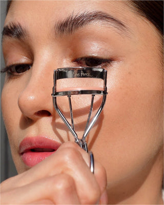 Spectacular Eyelash Curler