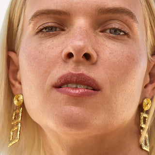 Balmy Gloss Tinted Lip Oil