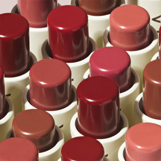 ILIA Balmy Tint Hydrating Lip Balm Close look